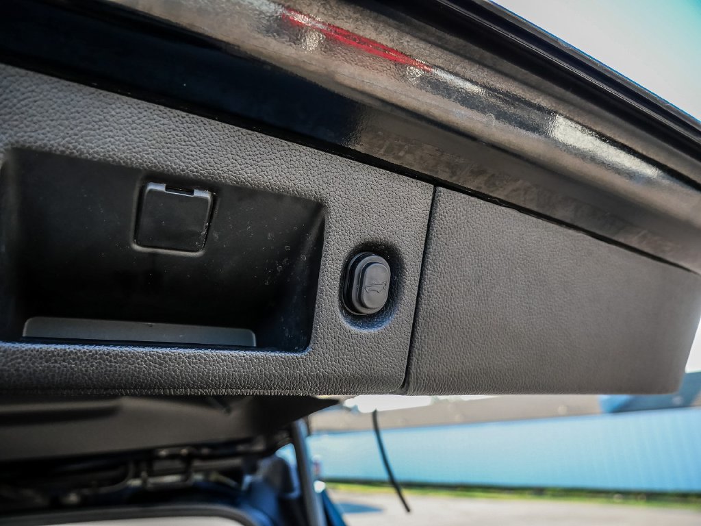 Used 2019 Chevrolet Tahoe LT AWD/4WD image 14