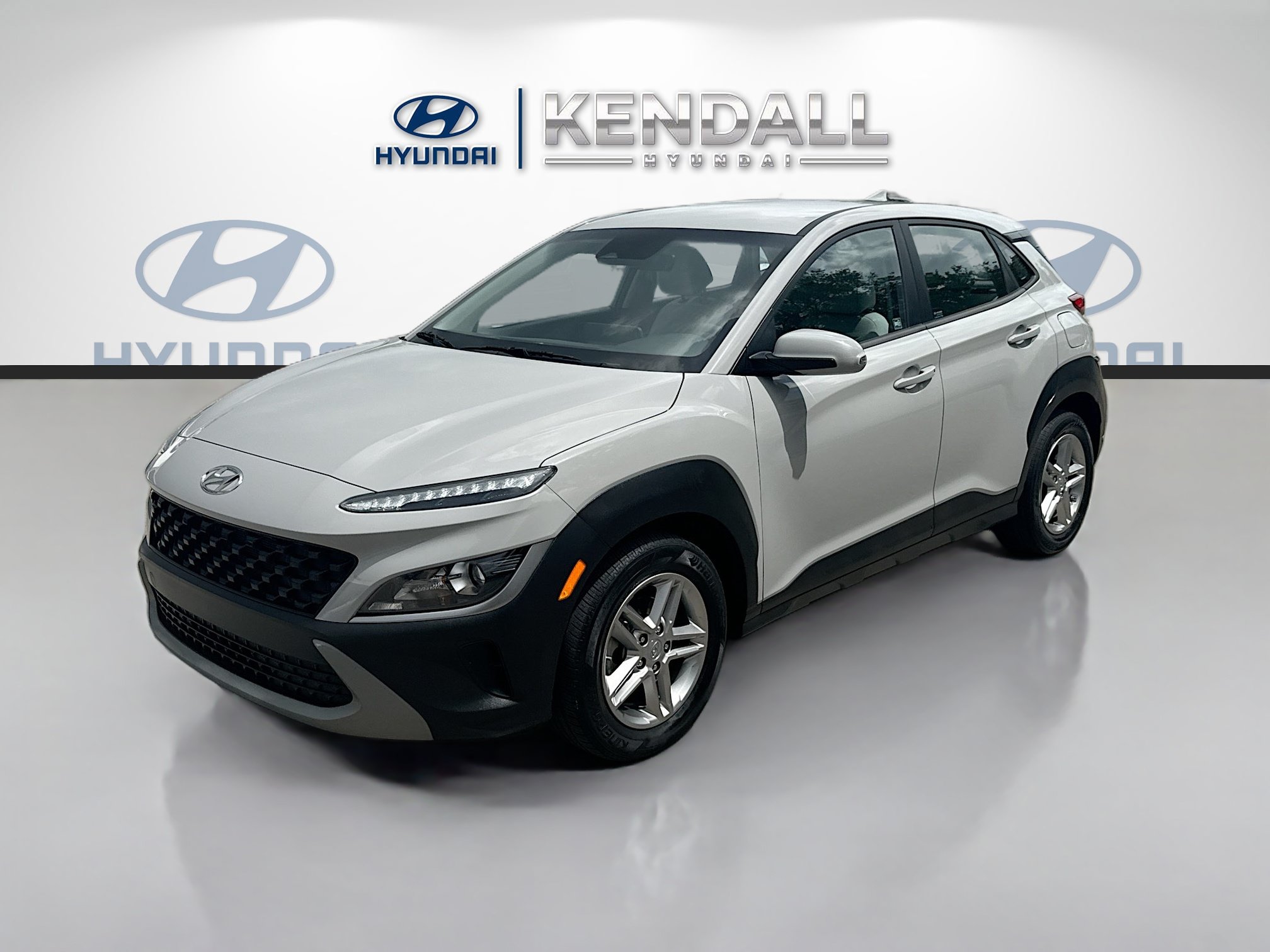 Used 2023 Hyundai Kona SE FWD image 3