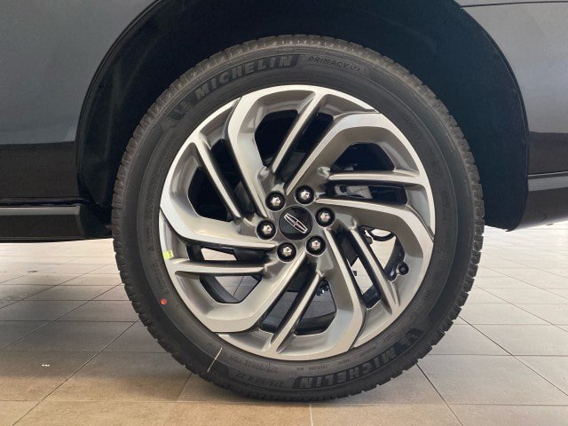 New 2027 Lincoln Navigator Reserve AWD/4WD image 27