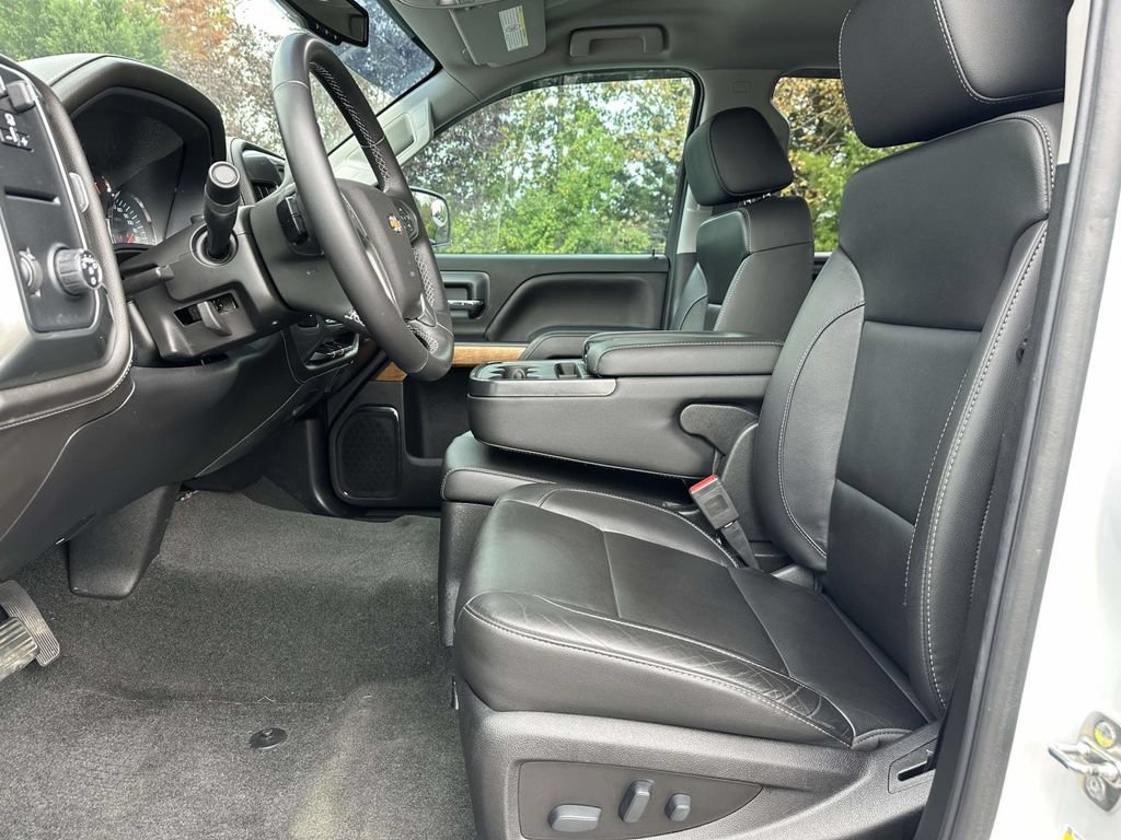 Used 2019 Chevrolet Silverado 2500 LTZ RWD image 6