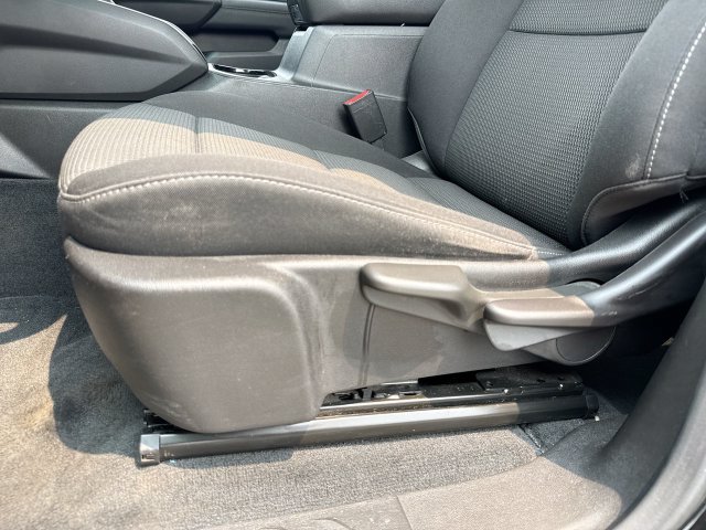 Used 2023 Chevrolet Colorado LT AWD/4WD image 12