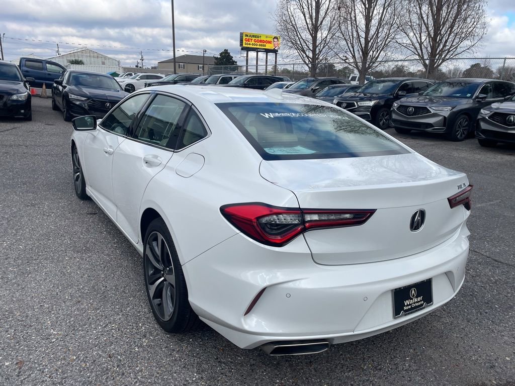 Certified 2025 Acura TLX w/ Technology Package image 3
