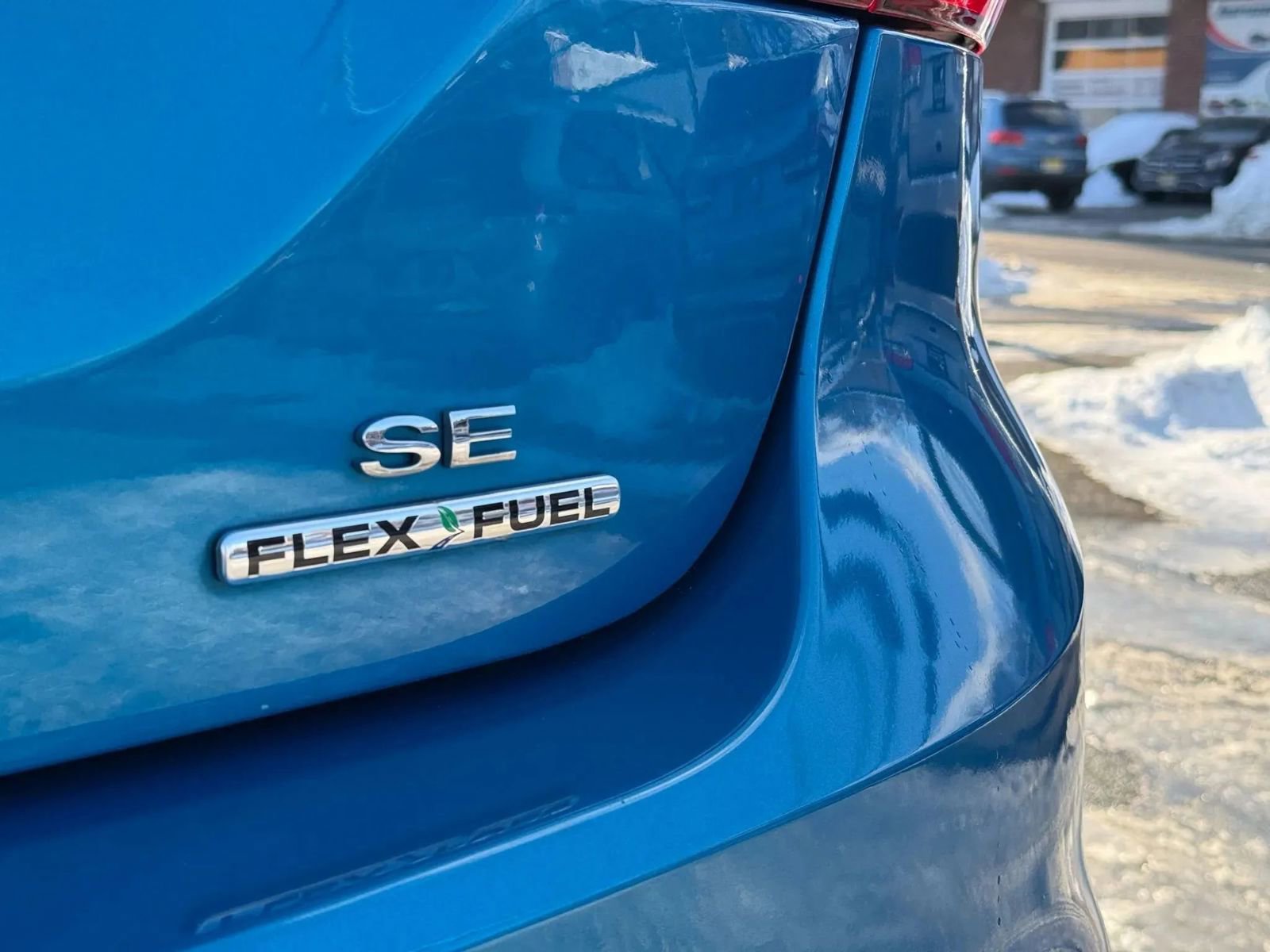 Used 2013 Ford Focus SE w/ SE Winter Pkg image 6