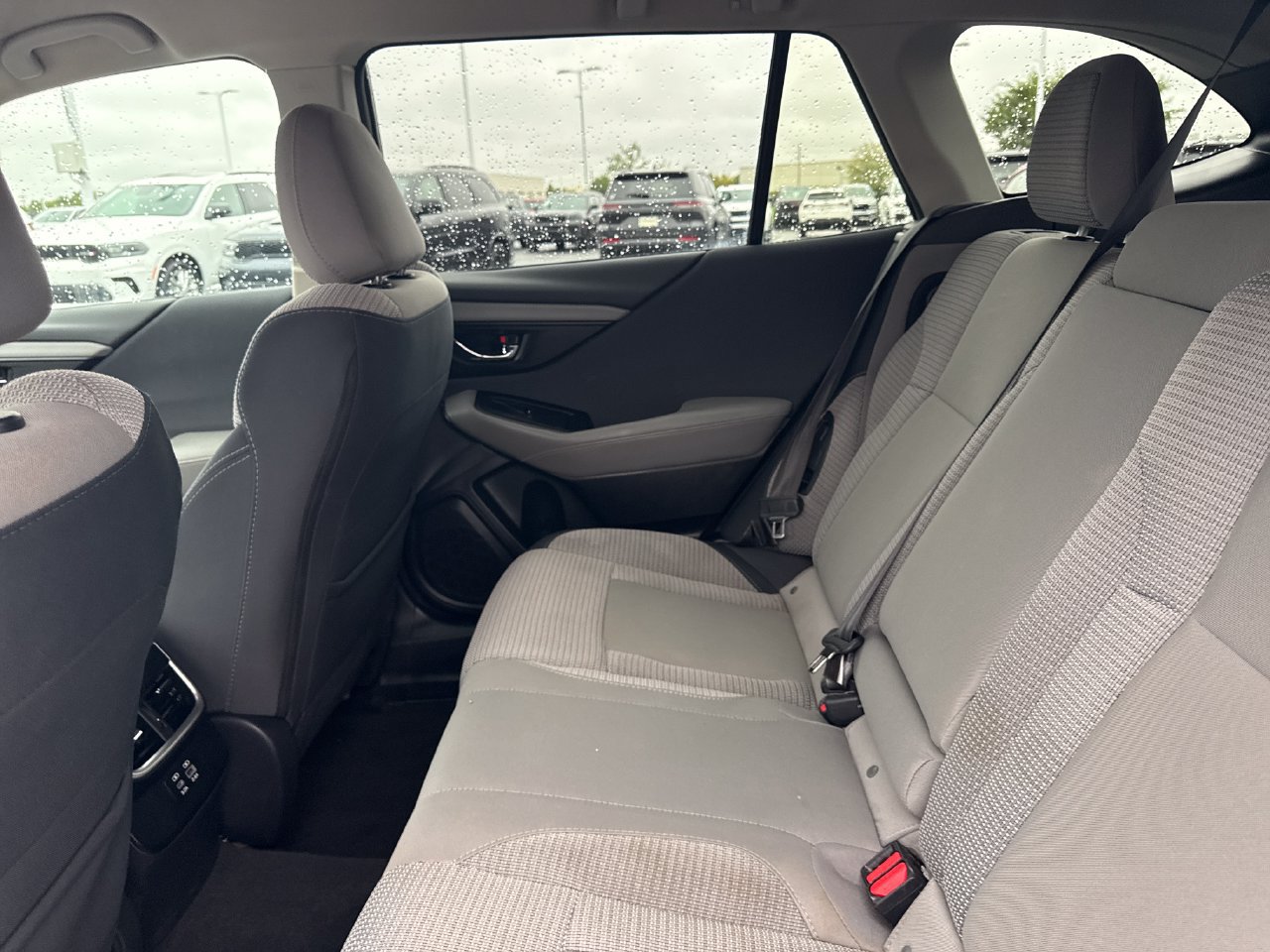 Used 2024 Subaru Outback Premium AWD/4WD image 13
