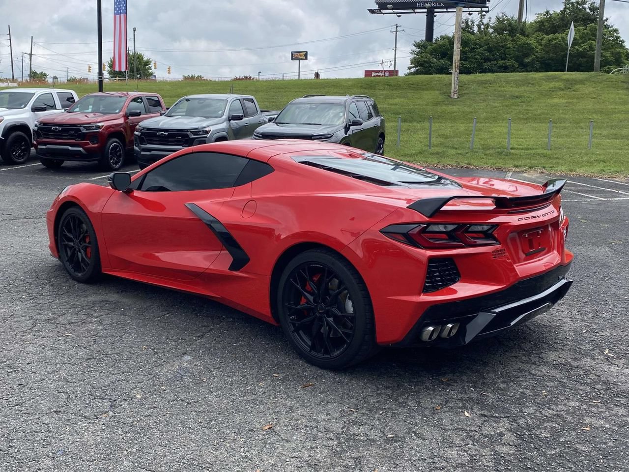 Used 2023 Chevrolet Corvette Stingray Preferred Cpe w/ Z51 Performance Package RWD image 4