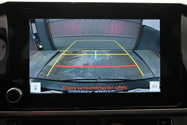 Used 2025 Toyota Camry LE w/ Convenience Package FWD image 18
