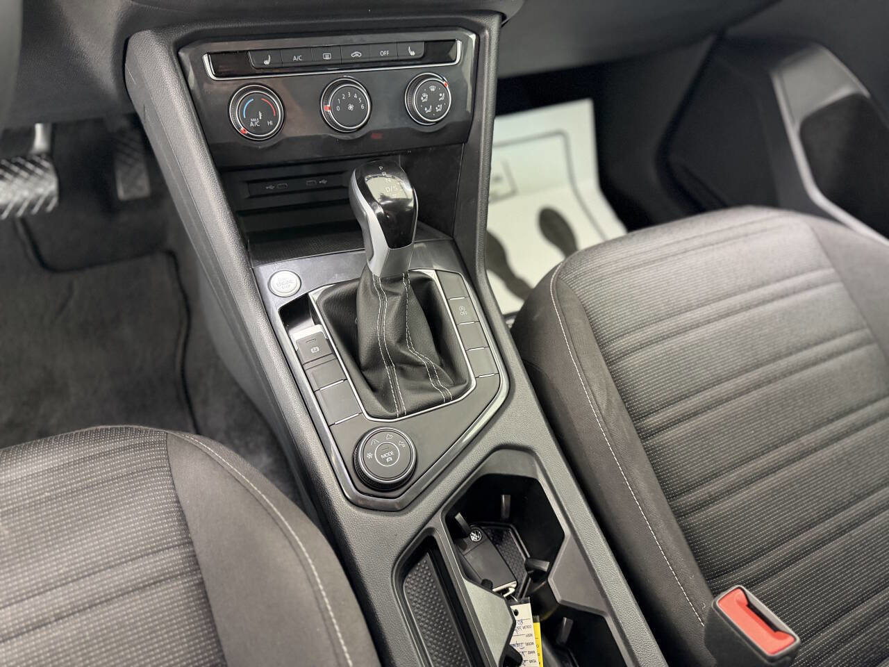 Used 2024 Volkswagen Tiguan S AWD/4WD image 23