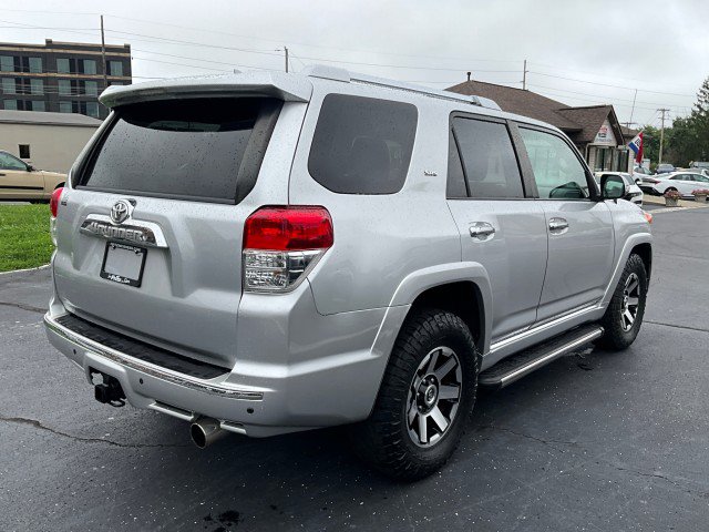 Used 2011 Toyota 4Runner SR5 w/ Premium Pkg w/Leather RWD image 7