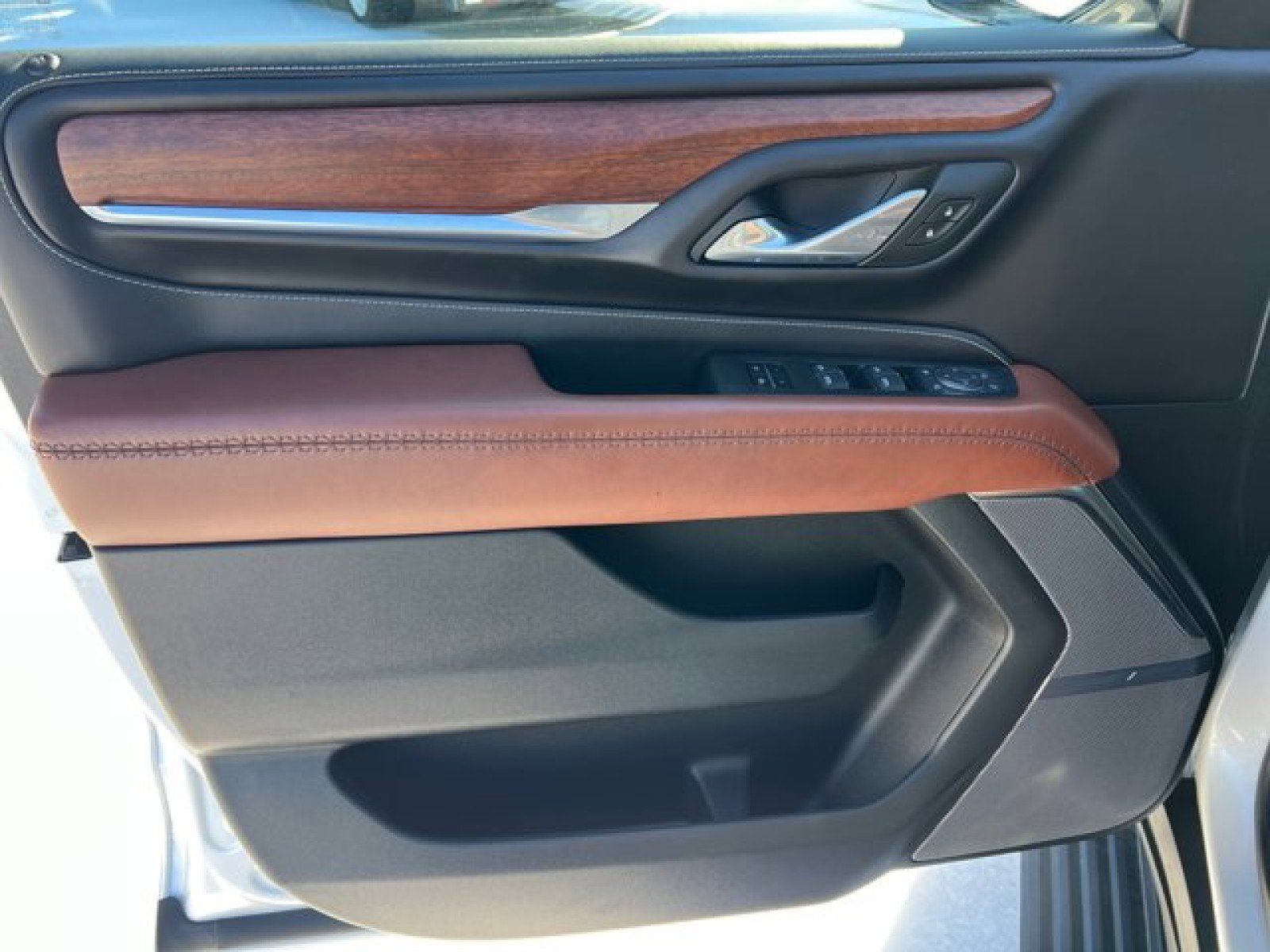 Used 2024 GMC Yukon XL Denali Ultimate image 23