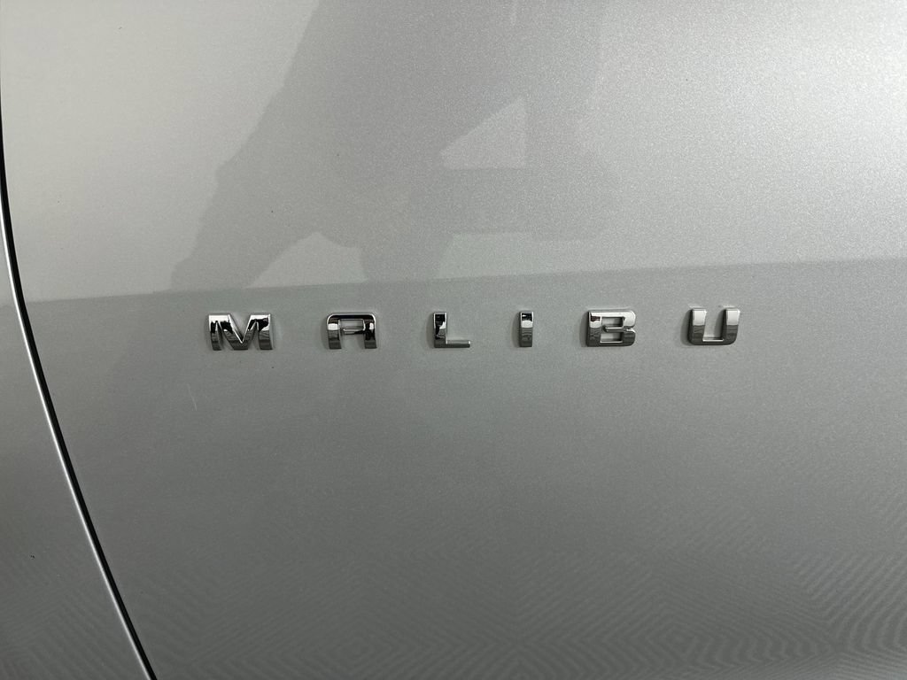 Used 2018 Chevrolet Malibu LT FWD image 32