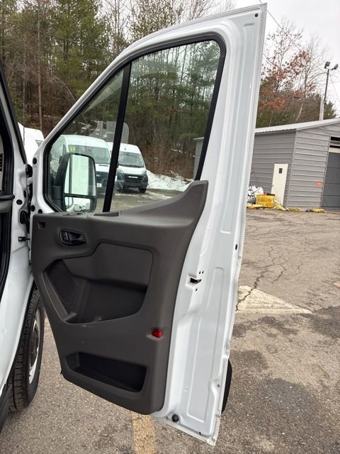 Used 2024 Ford Transit 250 148 Medium Roof image 17