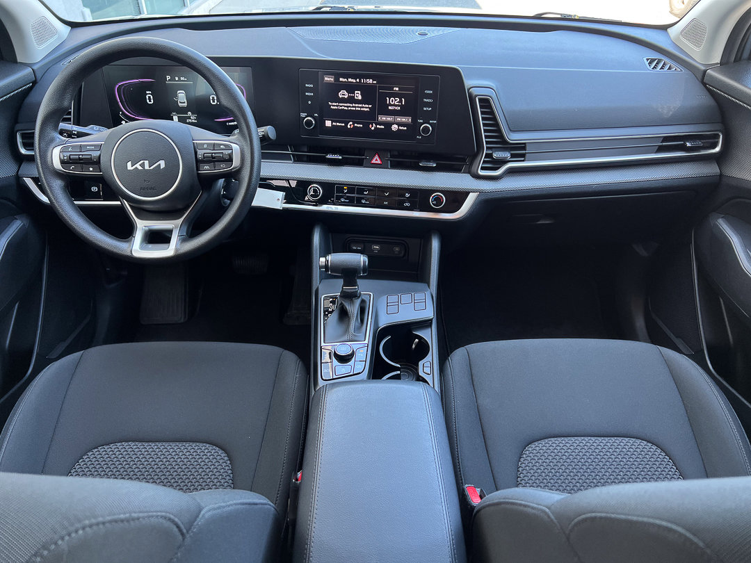 Used 2025 Kia Sportage LX FWD image 25