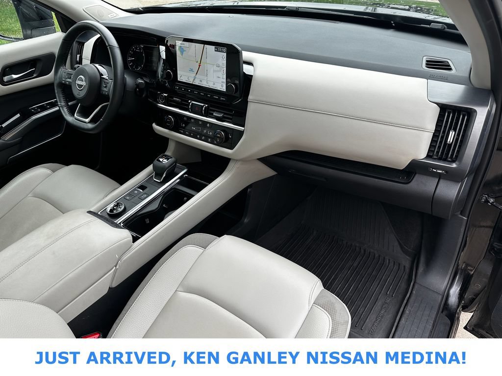 Certified 2023 Nissan Pathfinder SL w/ SL Premium Package AWD/4WD image 24