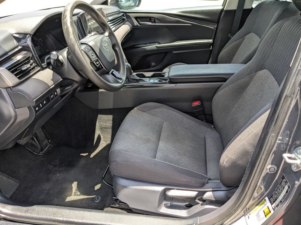 Used 2025 Toyota Camry LE FWD image 11