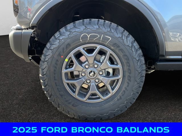 New 2025 Ford Bronco Badlands w/ Black Appearance Package image 14
