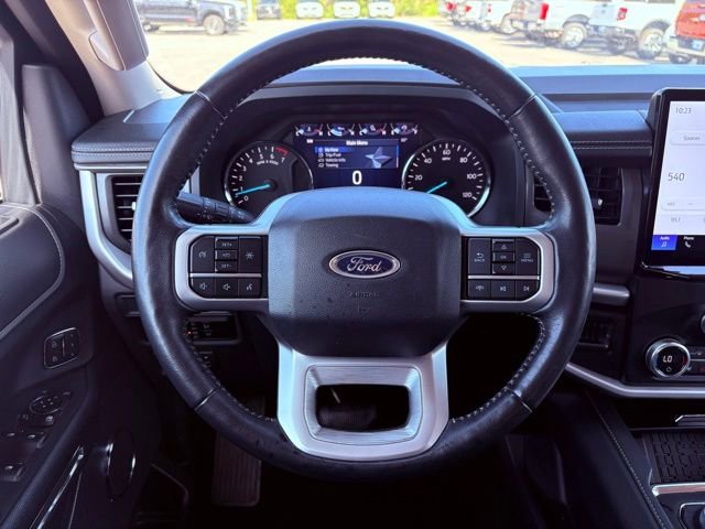 Used 2024 Ford Expedition XLT AWD/4WD image 14