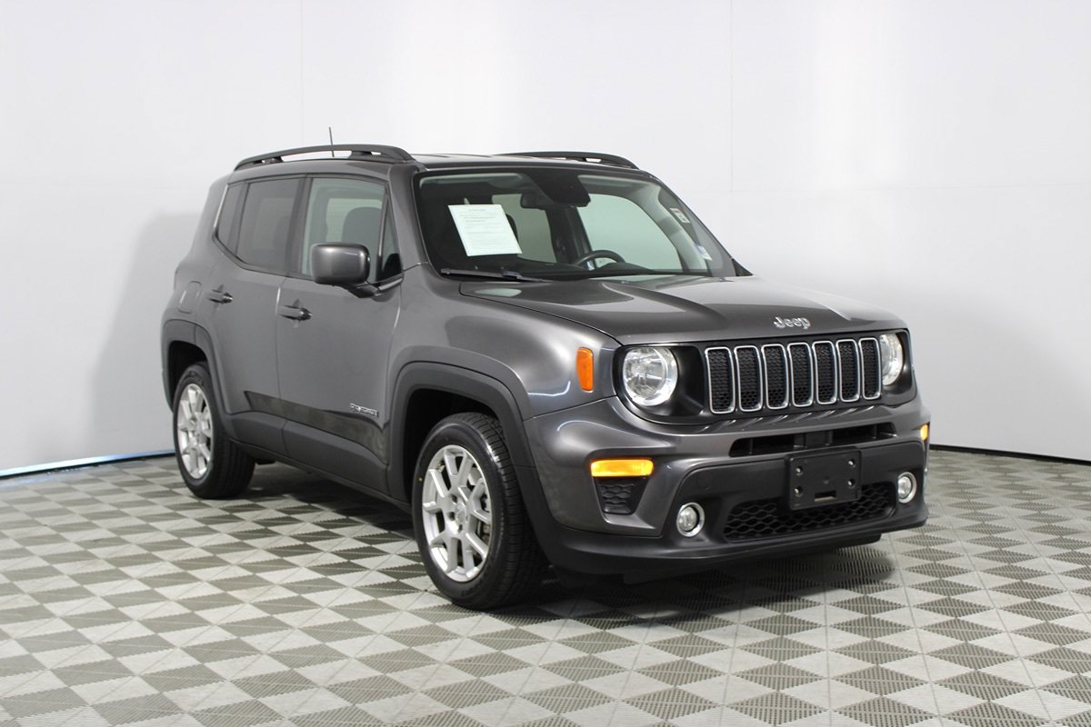 Used 2019 Jeep Renegade Latitude w/ Popular Equipment Group FWD image 17