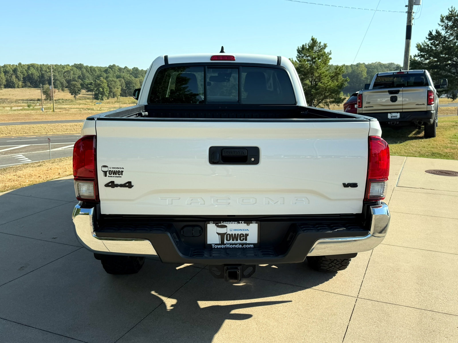 Used 2023 Toyota Tacoma SR5 w/ SX Package AWD/4WD image 5