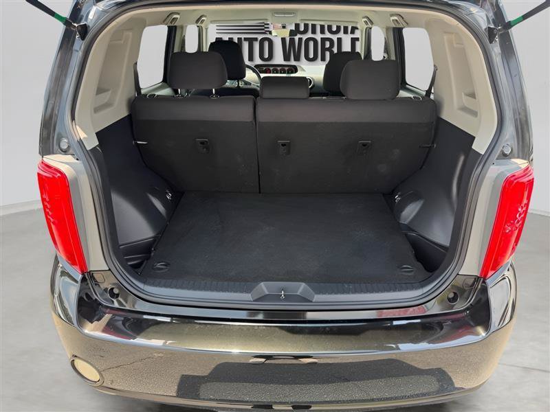 Used 2010 Scion xB FWD image 21