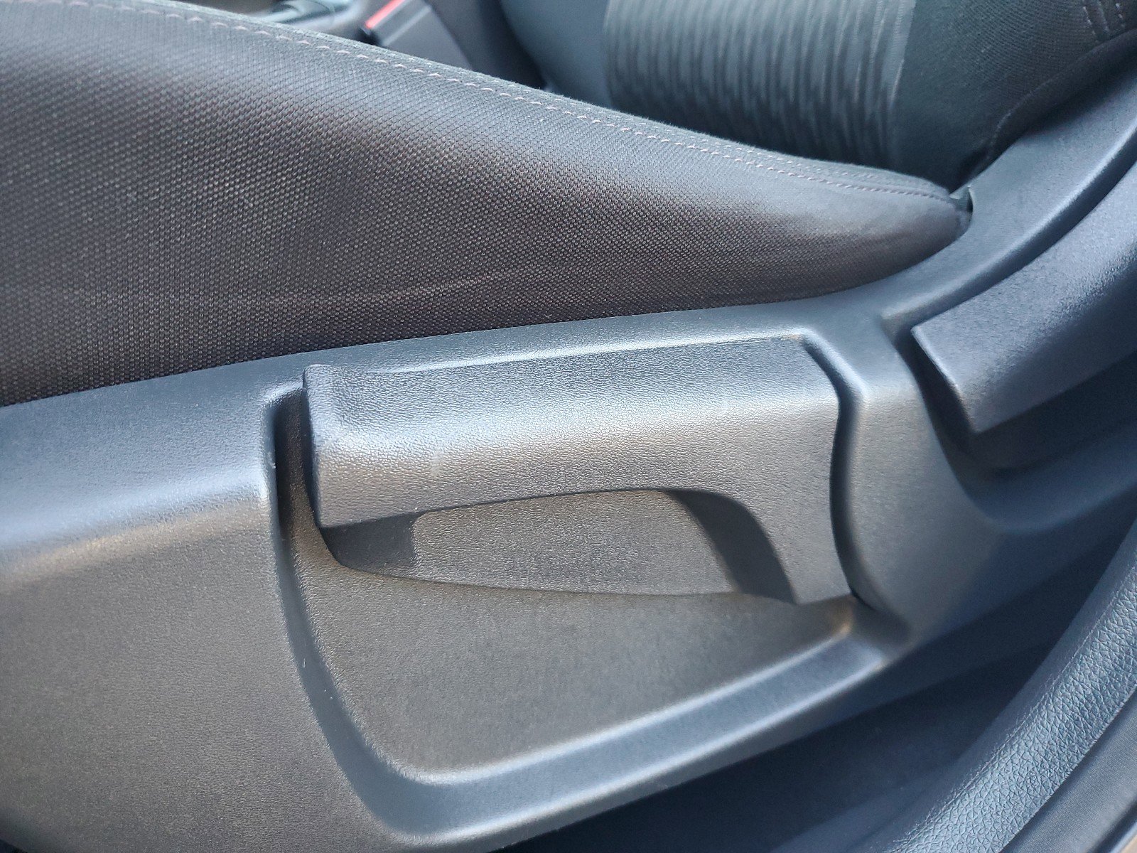 Certified 2019 Nissan Rogue S image 10