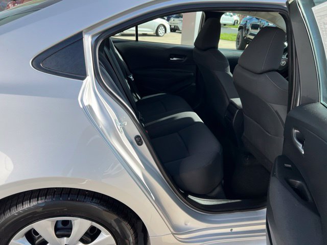 Used 2021 Toyota Corolla LE w/ Carpet Mat Package (TMS) FWD image 29