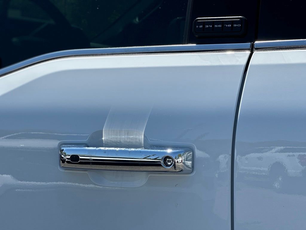 Used 2025 Ford F250 Lariat w/ Chrome Package AWD/4WD image 18