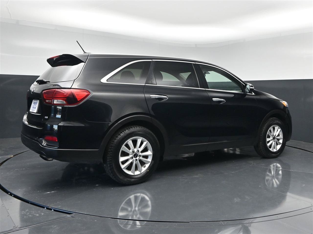 Used 2019 Kia Sorento L FWD image 5