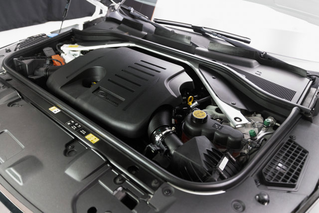 Used 2023 Land Rover Range Rover SE image 42