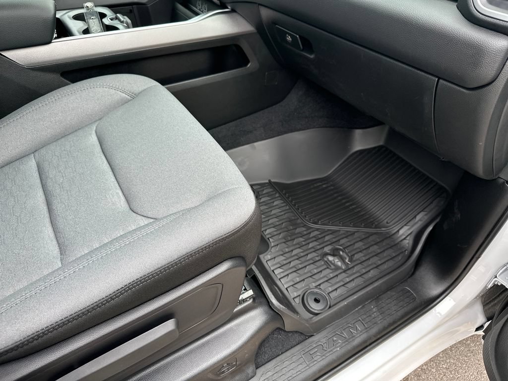 New 2026 RAM 1500 Lone Star AWD/4WD image 37