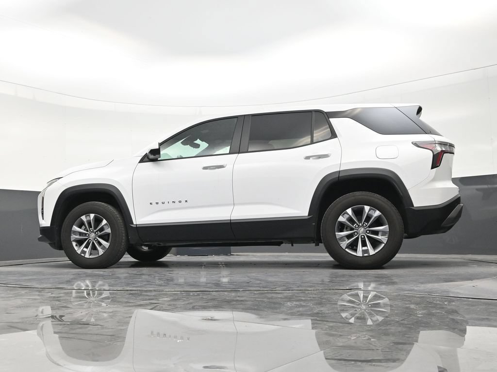 Used 2025 Chevrolet Equinox LT w/ Safety and Technology Package FWD image 21