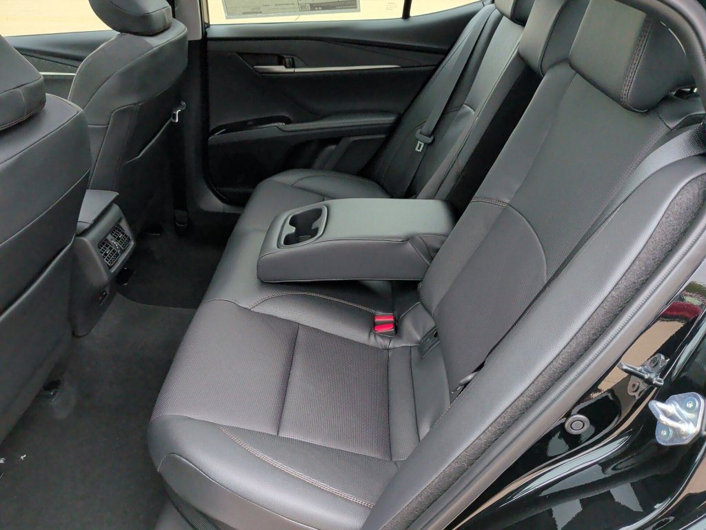 New 2026 Toyota Camry XLE w/ Premium Plus Package AWD/4WD image 18
