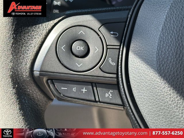 Used 2021 Toyota RAV4 LE AWD/4WD image 25