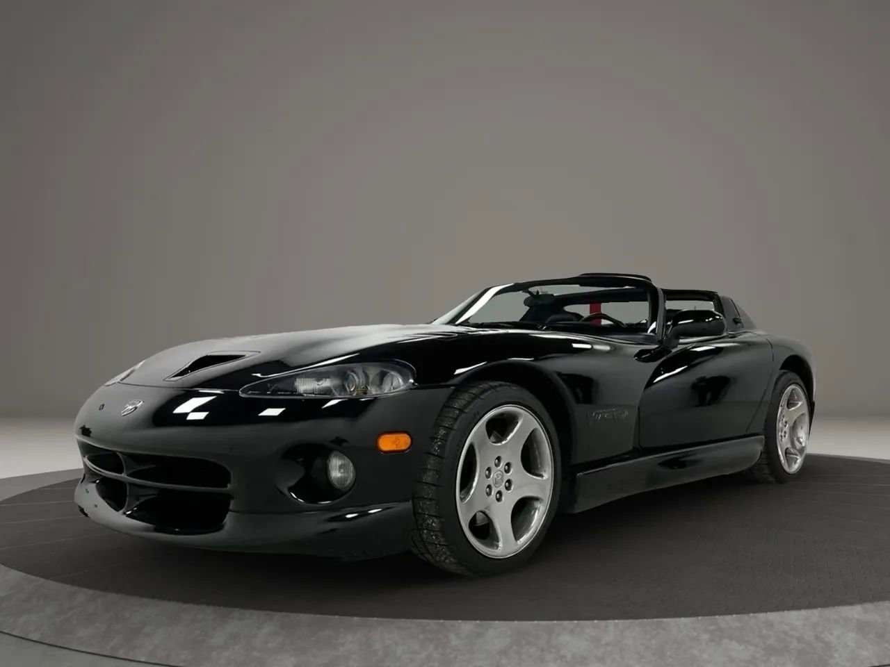 Used 2000 Dodge Viper RT/10 RWD image 1