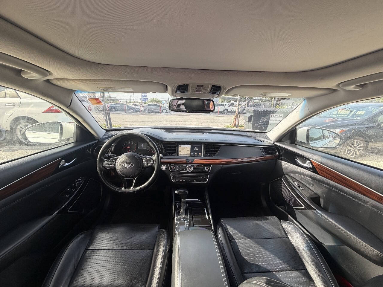 Used 2017 Kia Cadenza Premium FWD image 20