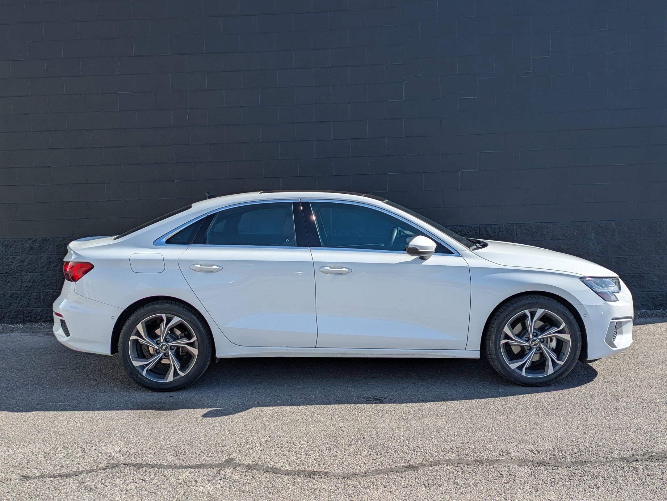 Used 2022 Audi A3 2.0T Premium w/ Convenience Package FWD image 4
