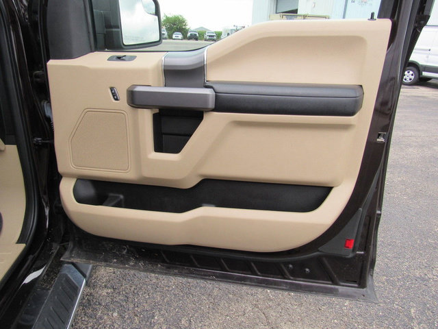 Used 2020 Ford F150 XLT w/ Equipment Group 302A Luxury AWD/4WD image 12