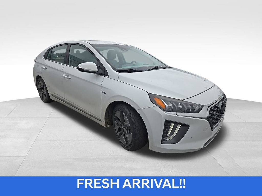 Used 2020 Hyundai Ioniq SEL FWD image 1