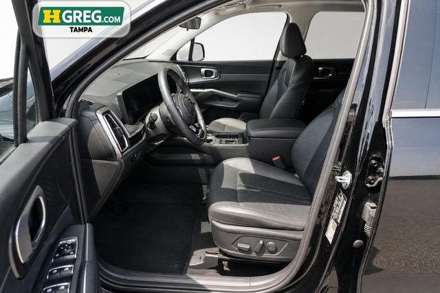 Used 2024 Kia Sorento S w/ Panoramic Sunroof Package FWD image 10