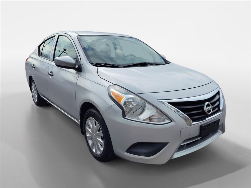 Used 2019 Nissan Versa S Plus image 7
