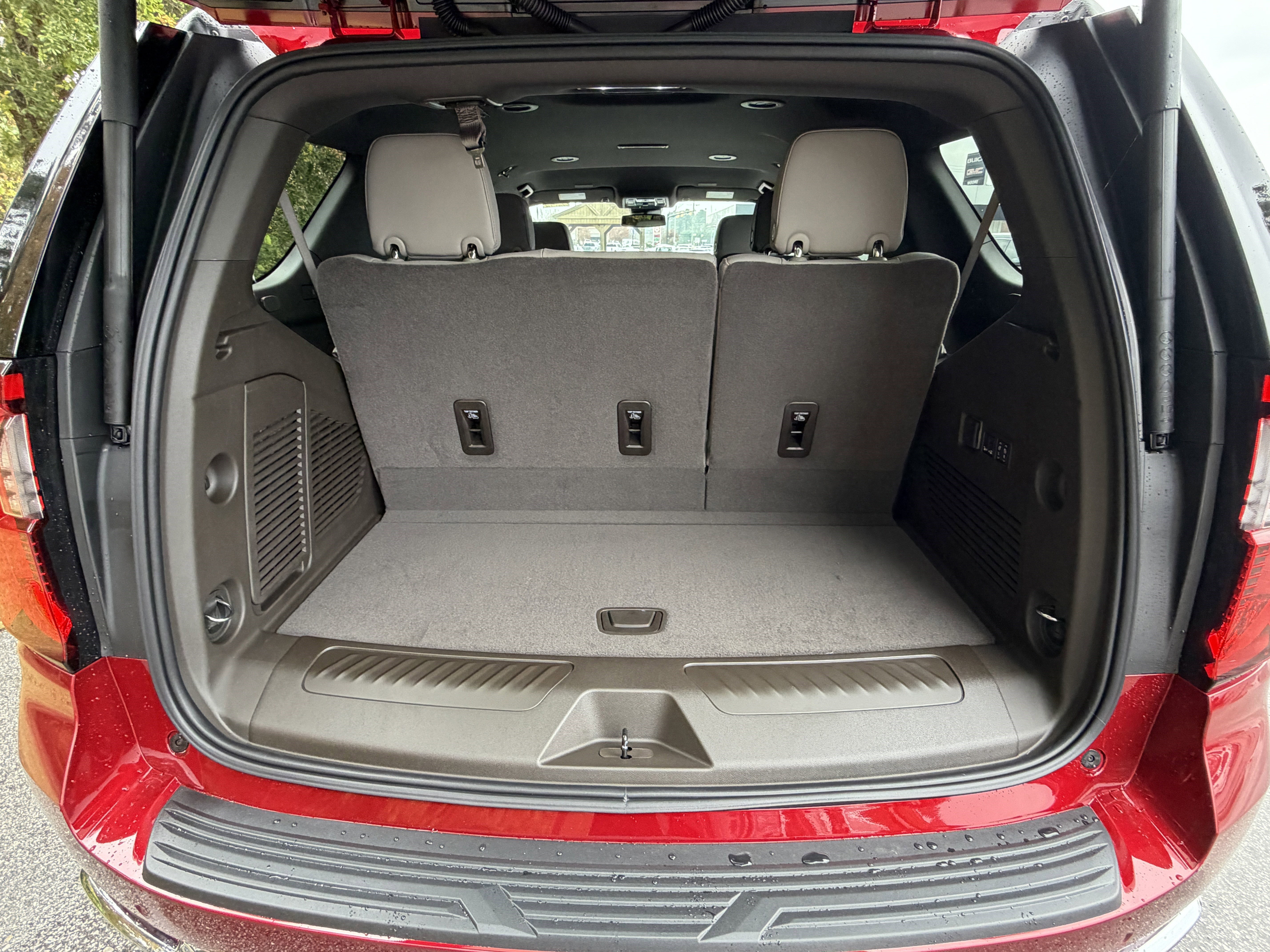 New 2026 GMC Yukon Elevation AWD/4WD image 6