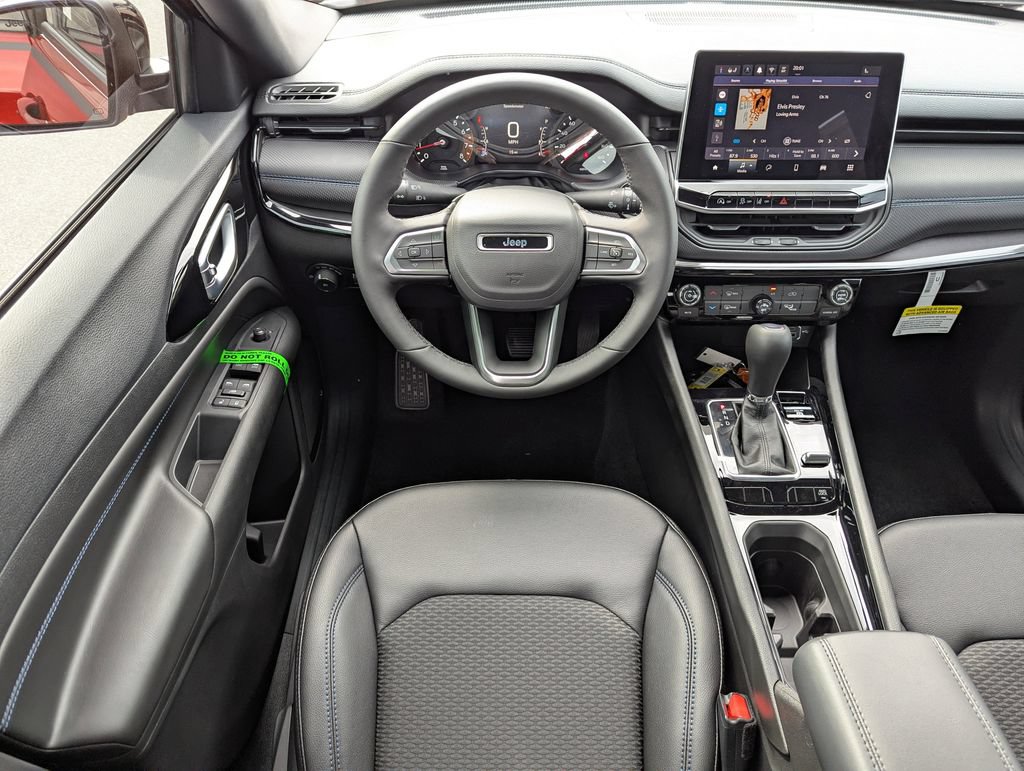 New 2026 Jeep Compass Latitude AWD/4WD image 14