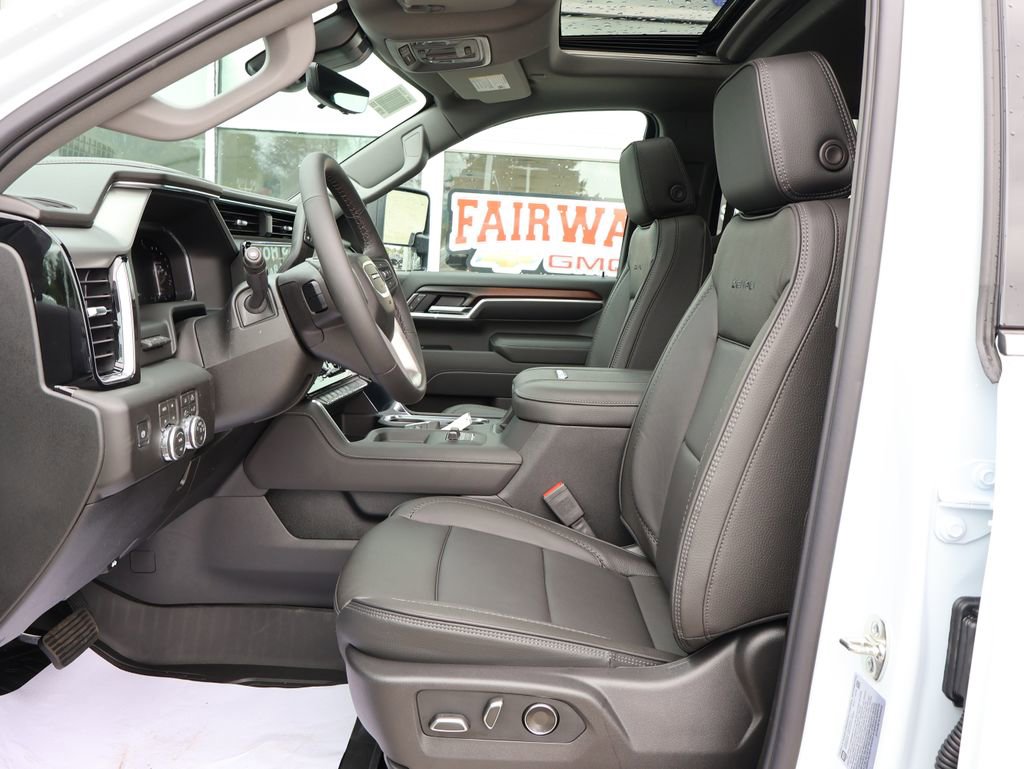 New 2026 GMC Sierra 2500 Denali w/ Technology Package AWD/4WD image 15