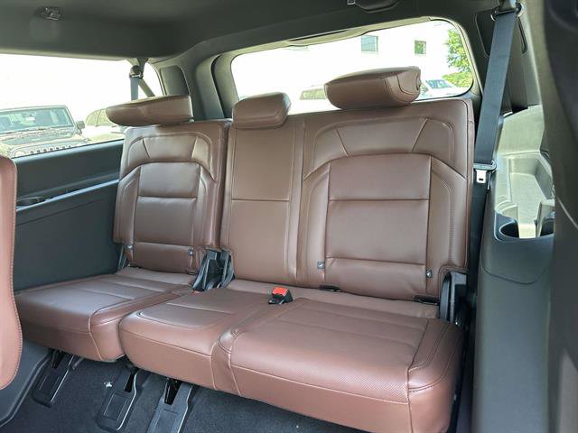 New 2027 Lincoln Navigator L Reserve AWD/4WD image 10