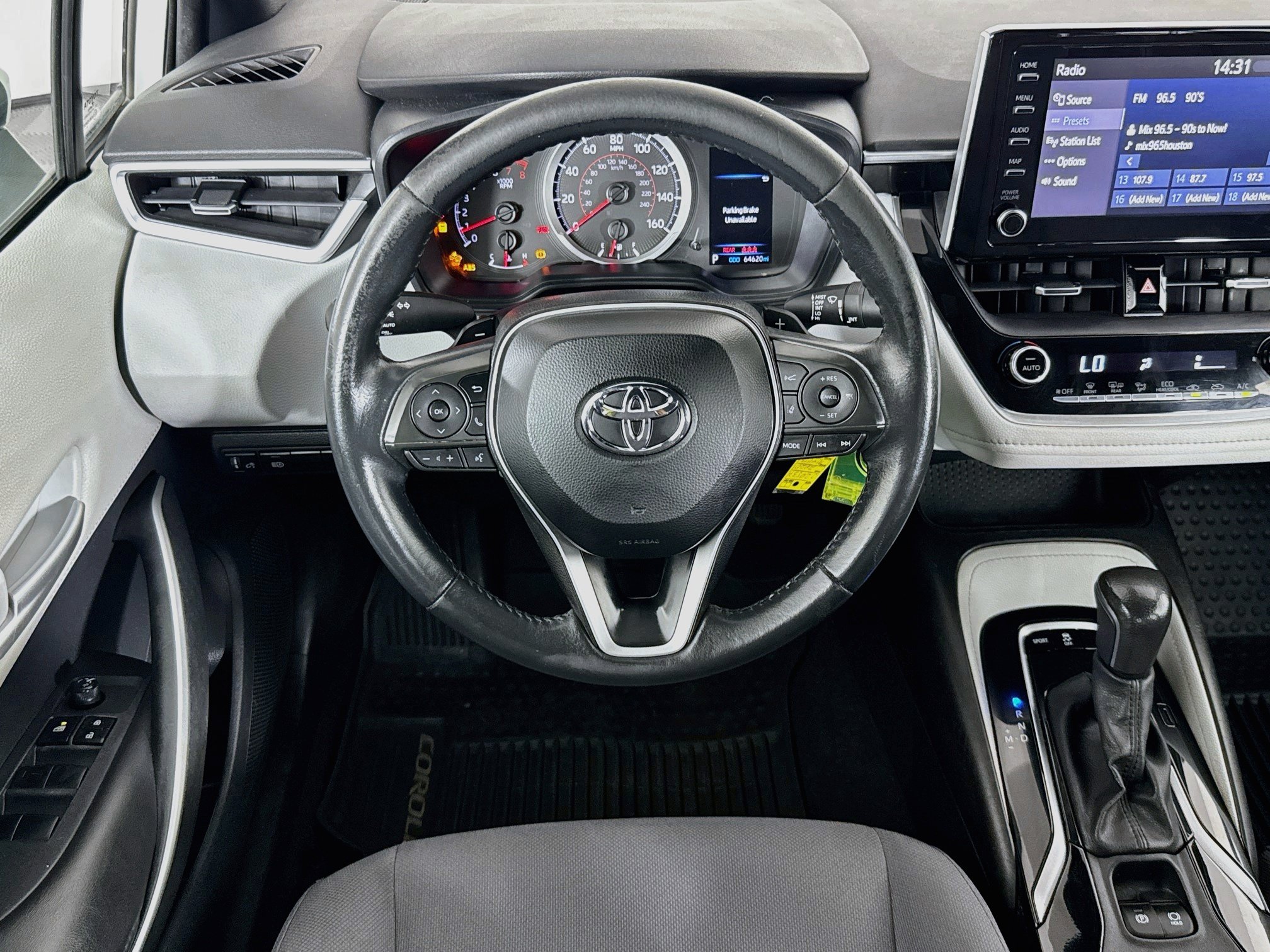Used 2020 Toyota Corolla SE FWD image 24