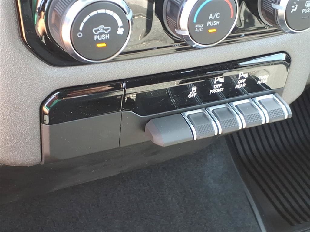 New 2026 RAM 1500 Warlock AWD/4WD image 32