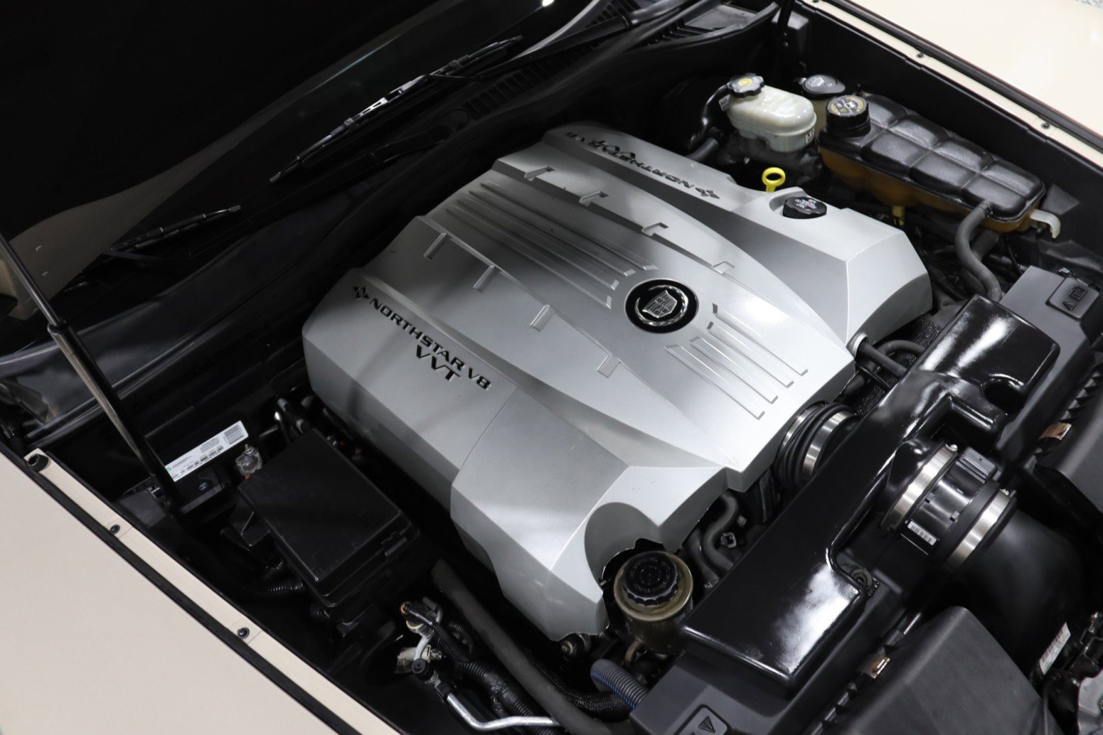 Used 2006 Cadillac XLR 2dr Convertible image 15