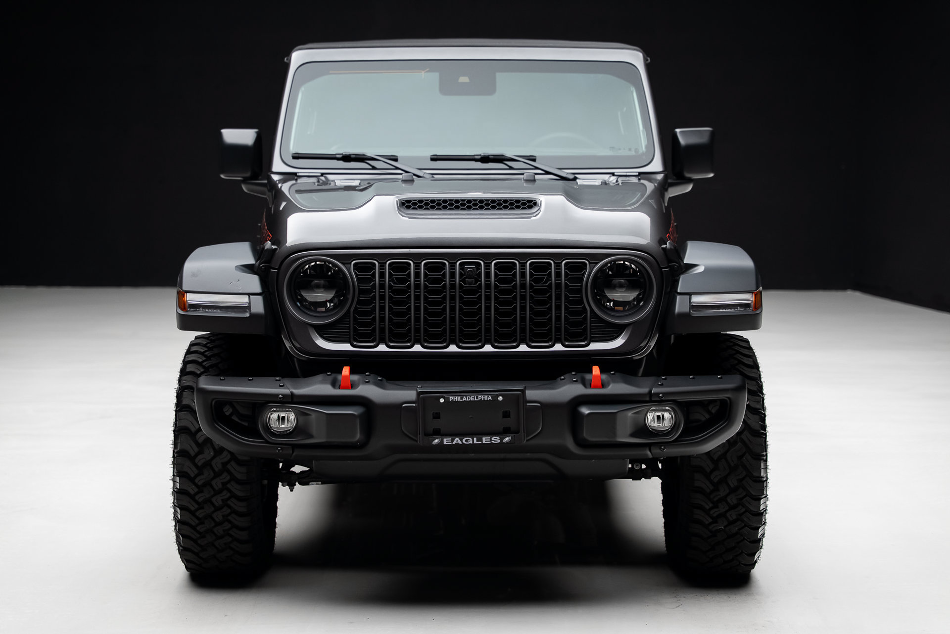 Used 2025 Jeep Gladiator Mojave w/ Steel Bumper Group AWD/4WD image 7