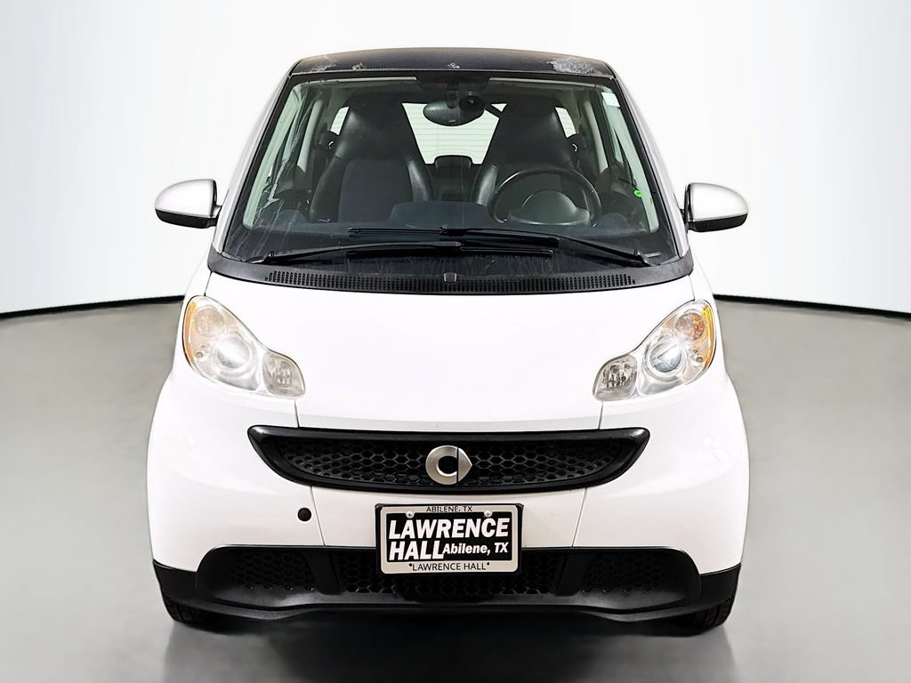 Used 2014 smart fortwo pure RWD image 2