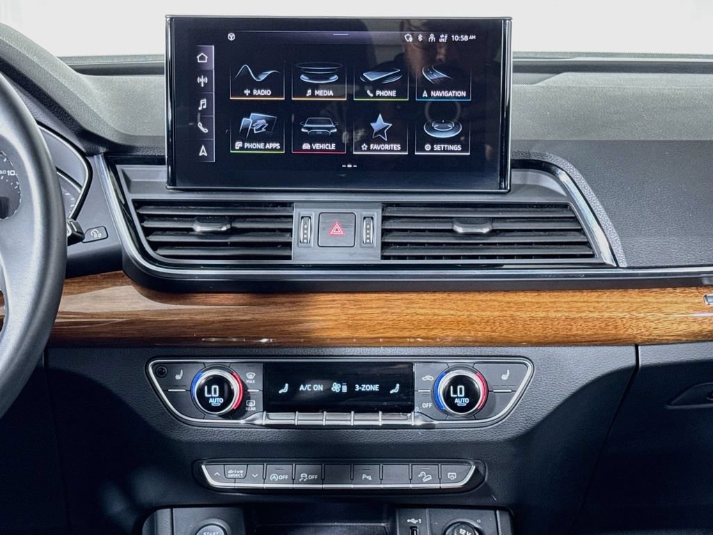 Used 2023 Audi Q5 2.0T Premium w/ Convenience Package AWD/4WD image 13