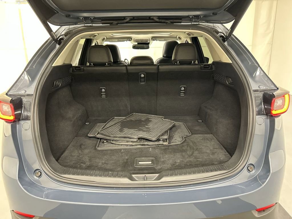 Used 2023 MAZDA CX-5 Carbon Edition image 22